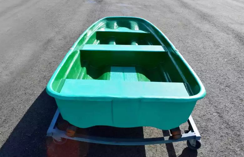 Стеклопластиковая лодка Старт (тримаран) в Стерлитамаке