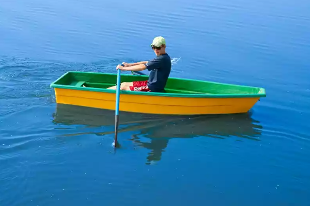 Стеклопластиковая лодка Малютка в Стерлитамаке