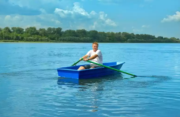 Стеклопластиковая лодка Малютка в Стерлитамаке