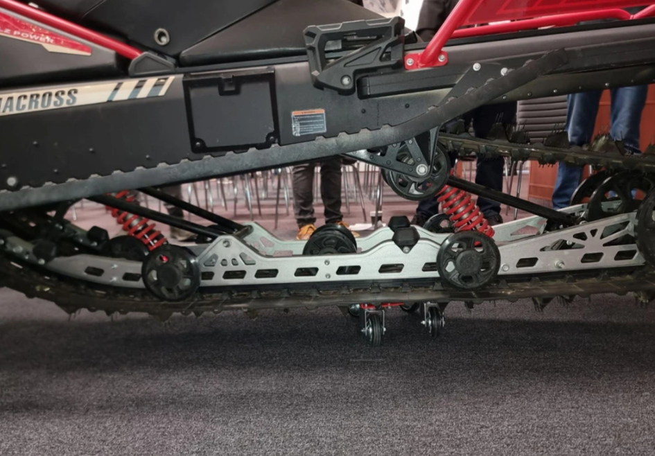 Снегоход AODES Siberiacross 1000 WT 508mm LCD 6.8 в Стерлитамаке