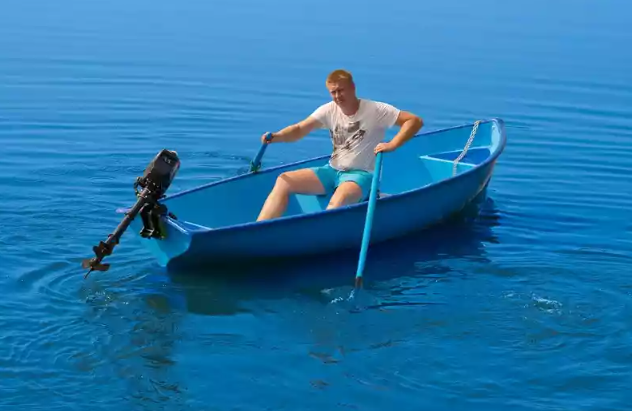 Стеклопластиковая лодка Омуль в Стерлитамаке