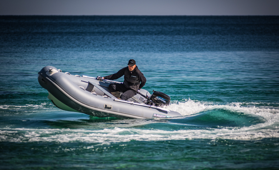 Лодка GLADIATOR RIB380AL в Стерлитамаке