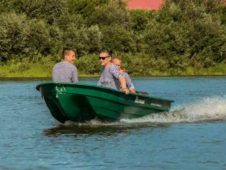 Стеклопластиковая лодка Neman-340 (тримаран) в Стерлитамаке