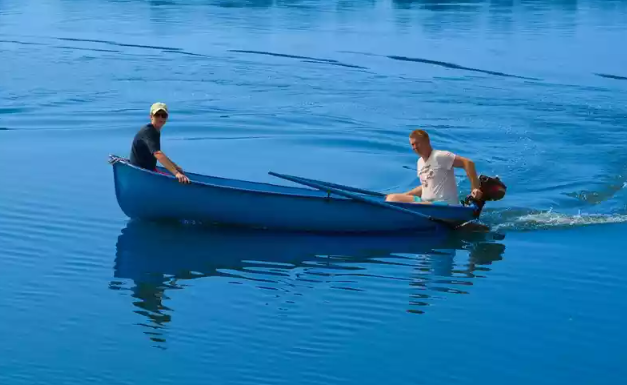 Стеклопластиковая лодка Омуль в Стерлитамаке