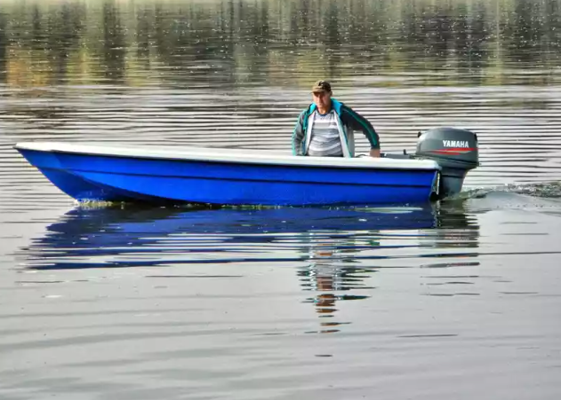 Стеклопластиковая лодка Wyatboat 430 тримаран в Стерлитамаке