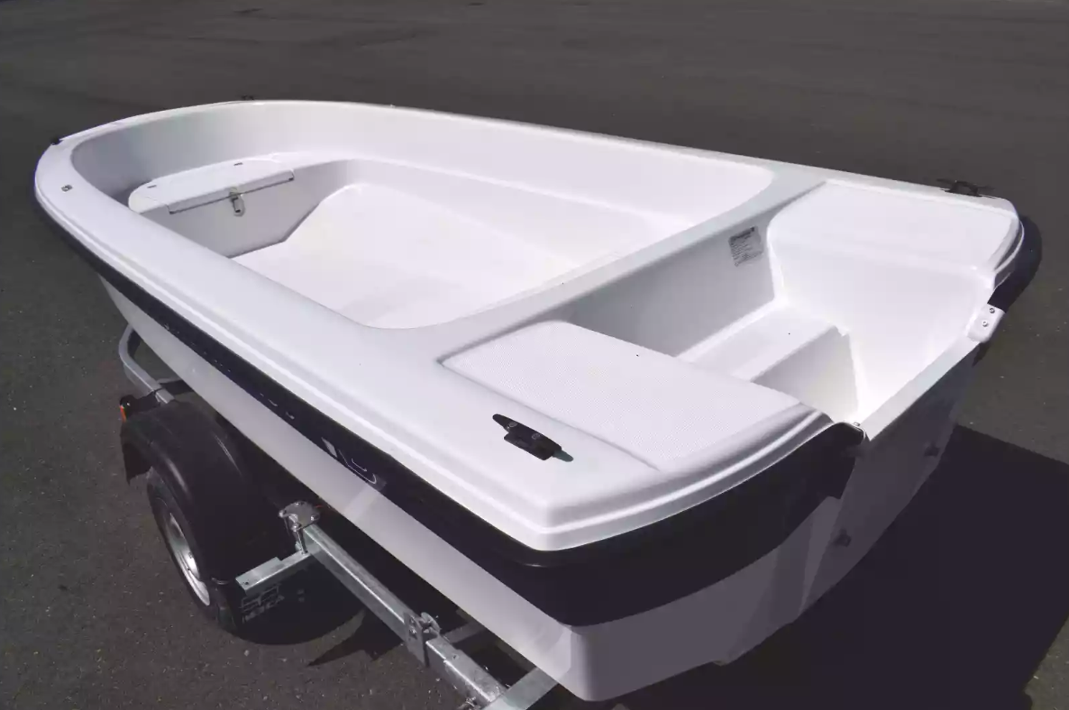 Стеклопластиковая лодка Wyatboat 430 тримаран в Стерлитамаке