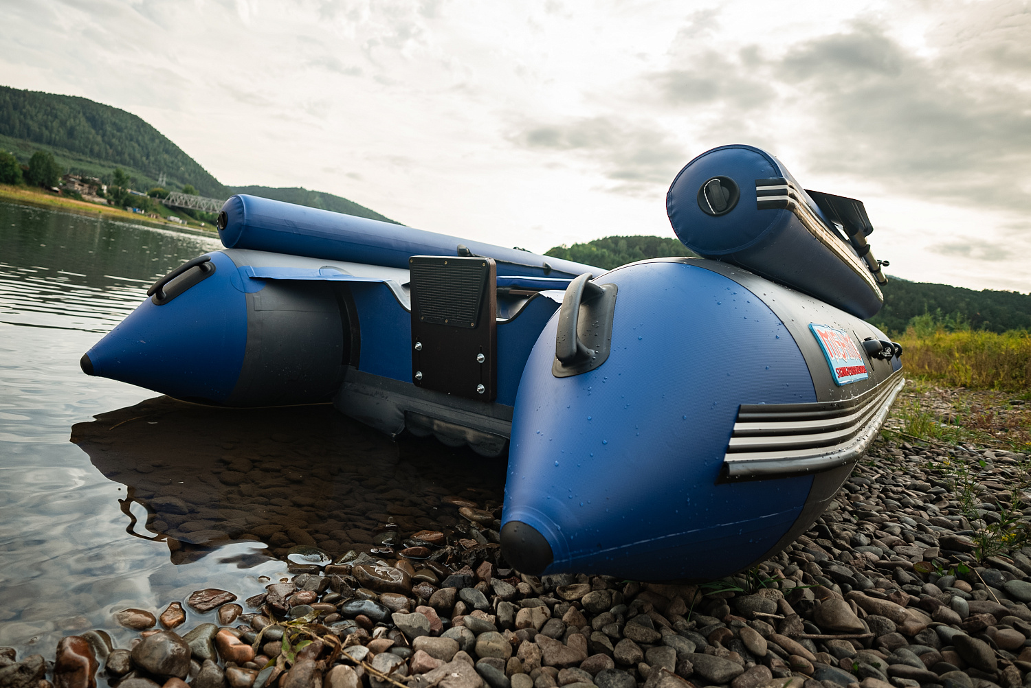 Лодка MISHIMO RIVER FJET PRO 400 под водомет в Стерлитамаке