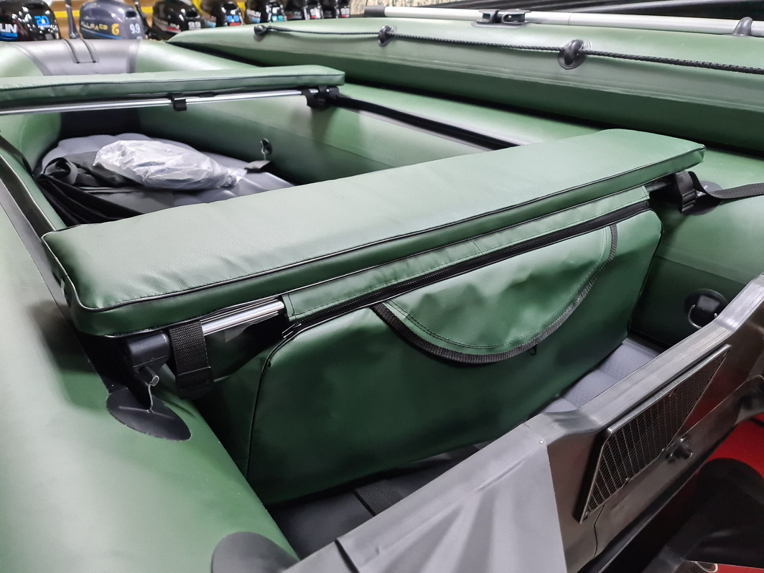 КОМПЛЕКТ МЯГКИХ НАКЛАДОК С СУМКОЙ ДЛЯ ЛОДОК 90Х20 ЗЕЛЕНЫЙ в Стерлитамаке