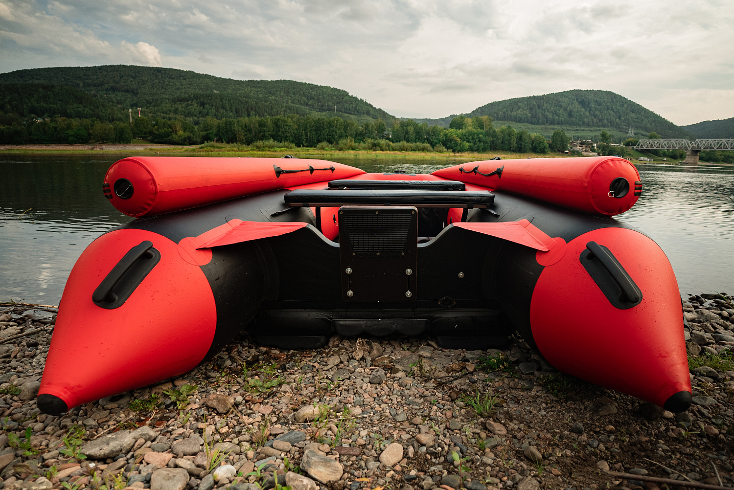Лодка MISHIMO RIVER FJET PRO 400 под водомет в Стерлитамаке