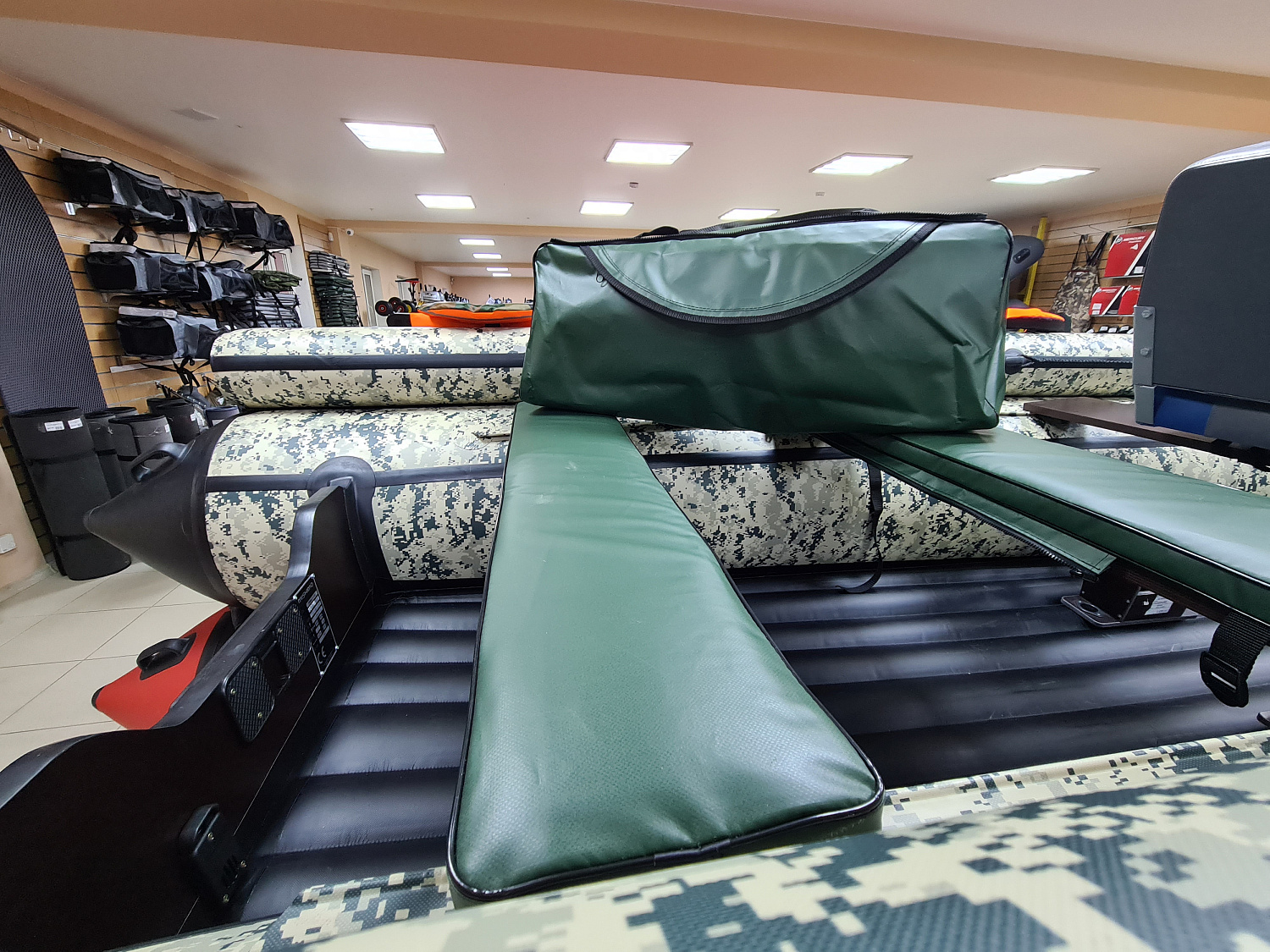 КОМПЛЕКТ МЯГКИХ НАКЛАДОК С СУМКОЙ ДЛЯ ЛОДОК 80Х20 ЗЕЛЕНЫЙ в Стерлитамаке